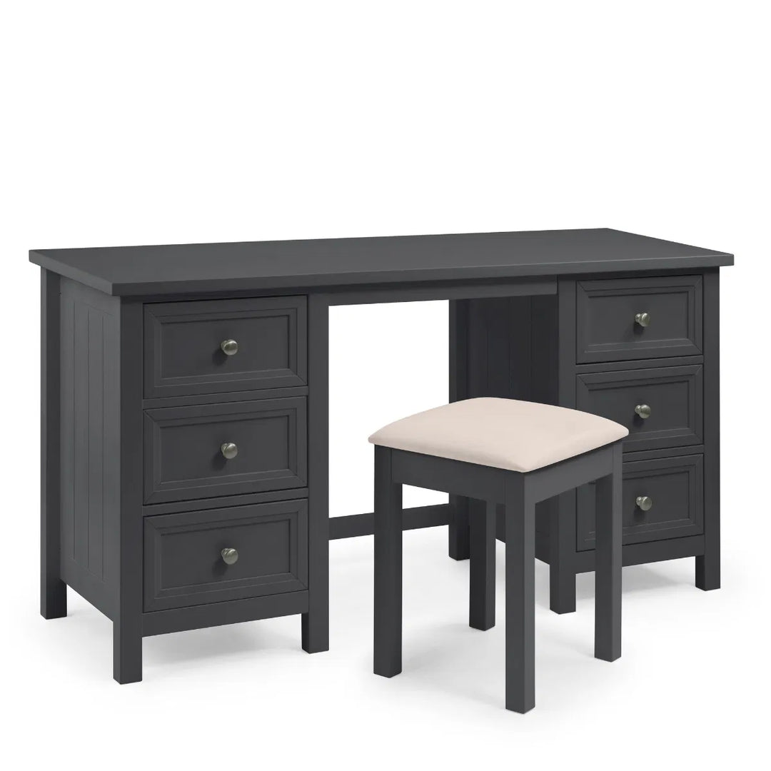 Maine Dressing Stool